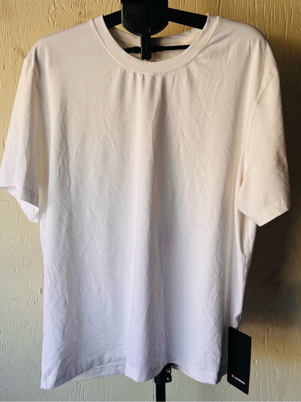 NWT Lululemon Men's White Short Sleeve T-Shirt Size XXL